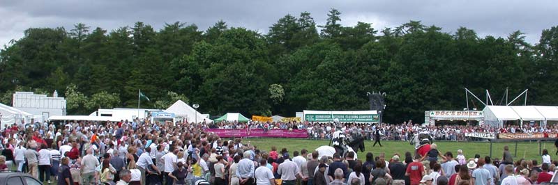 Crowds at Shanes Castle